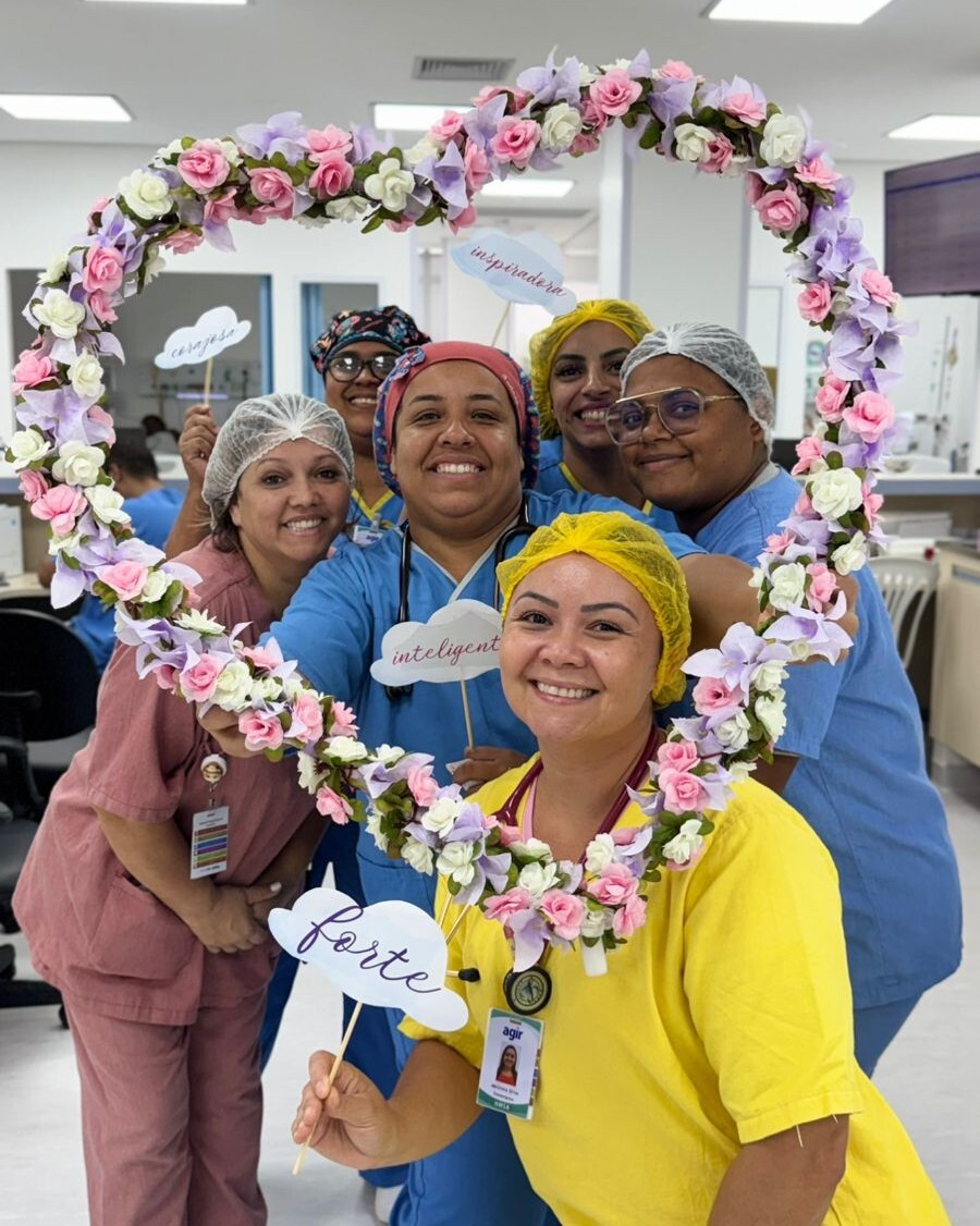 acao-da-comissao-de-humanizacao-celebra-o-dia-internacional-da-mulher-no-hospital-e-maternidade-municipal-santa-ana